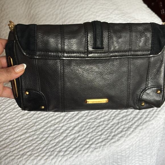 Jill Stuart Black and Gold Shoulder Bag with Chain Detail - Picture 4 of 12